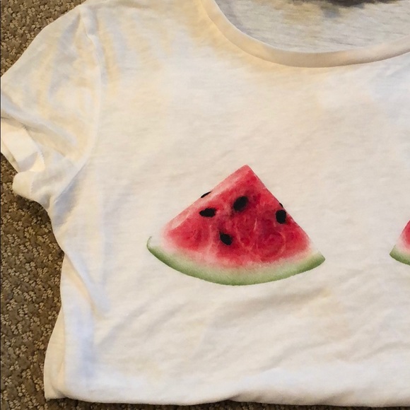 Plain white tree with watermelon - Picture 2 of 3